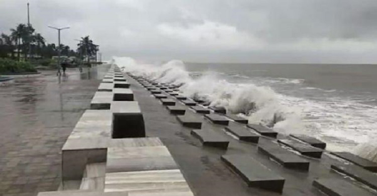 আম্ফানে ক্ষতিগ্রস্ত দিঘা সমুদ্রসৈকত