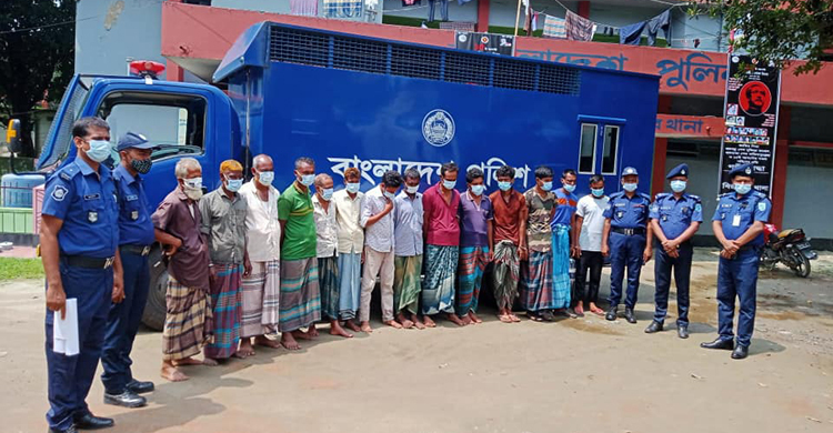 বসতঘরে জুয়ার আসর, ১০ জুয়াড়ি কারাগারে