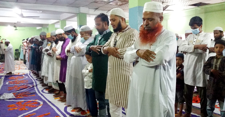 দিনাজপুরে পাঁচ উপজেলায় আগাম ঈদ উদযাপন