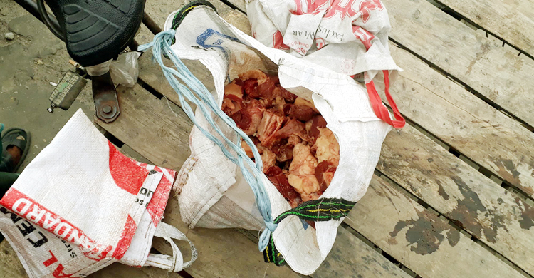 ‘খালি মাংস খেয়ে তো আর পেট ভরবে না, বিক্রির টাকায় চাল কিনবো’