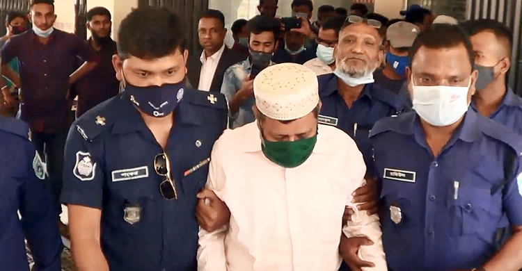 সরকারি কোষাগারের ২ কোটি টাকা আত্মসাৎ মামলায় বাদী গ্রেফতার