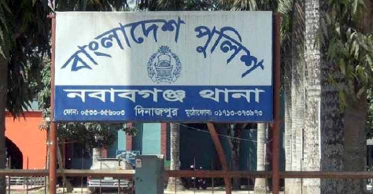 সুদের টাকার জন্য স্কুলছাত্রীকে ভেতরে রেখে ঘরে তালা