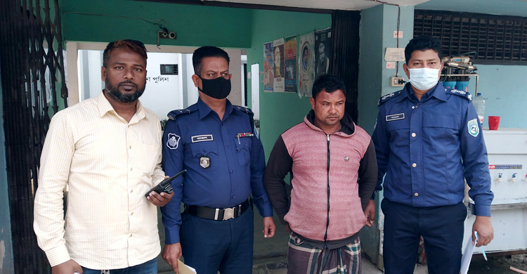 বড় ভাইকে অফিসে পৌঁছে দেওয়া হলো না চন্দনের