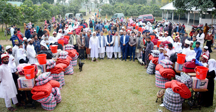 বীরগঞ্জে একসঙ্গে ২০ জোড়া এতিম যুবক-যুবতীর বিয়ে