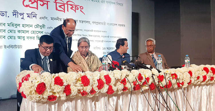 বিশ্ববিদ্যালয়ে ভর্তিতে বয়সের বাধা থাকবে না: শিক্ষামন্ত্রী
