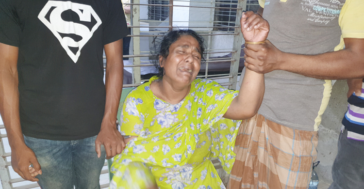 ঢামেকে সন্তানের মরদেহ নিতে আসা বাবা-মাকে মারধরের অভিযোগ