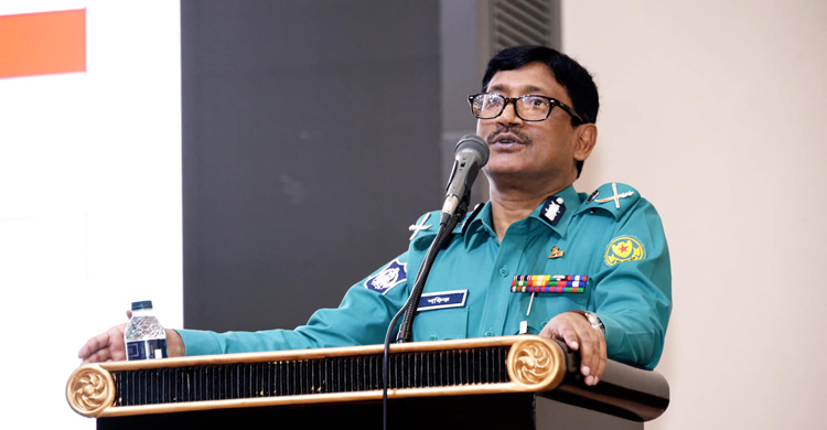 ‘প্রধানমন্ত্রীর মুখ মলিন হয়, এমন কাজ থেকে আমরা যেন বিরত থাকি’