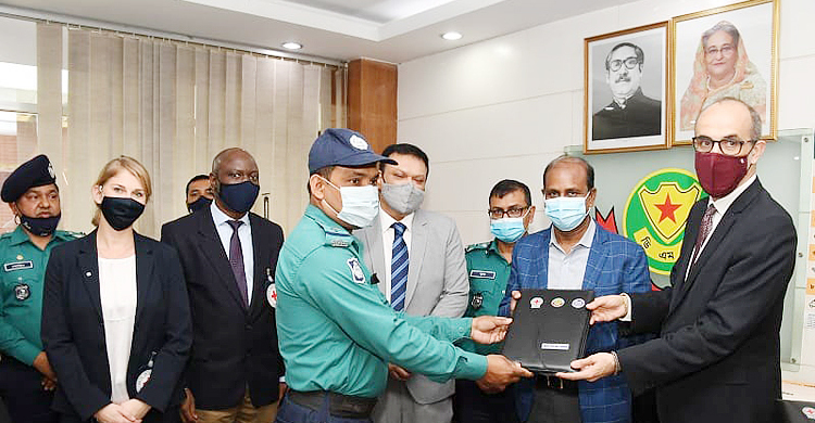 সড়ক দুর্ঘটনায় আহতদের তাৎক্ষণিক চিকিৎসা দেবে ট্রাফিক পুলিশ