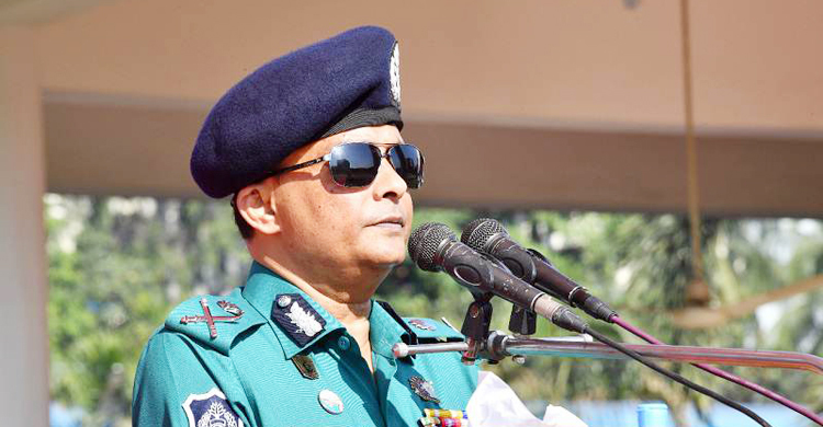 সামনে কঠিন চ্যালেঞ্জ মোকাবিলা করতে হবে: ডিএমপি কমিশনার