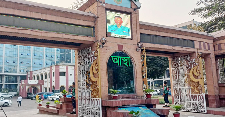 গ্রেফতার আতঙ্কে ডিএমপি কমিশনারের সঙ্গে বৈঠকে বিএনপি