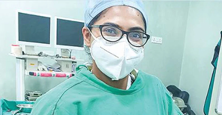 রোগীকে বাঁচাতে বিয়ে রেখে হাসপাতালে চিকিৎসক
