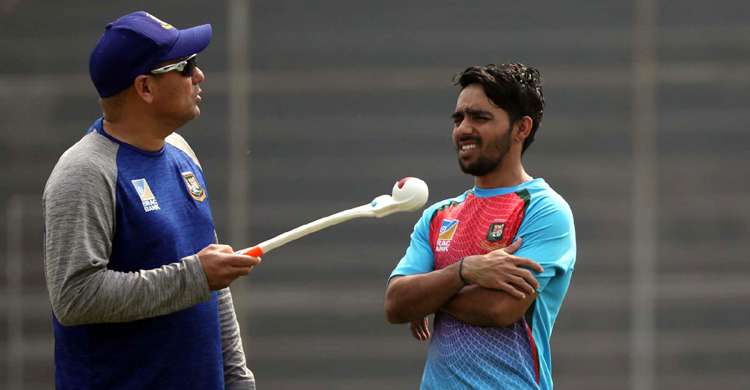 দলের পরিকল্পনা পাপনকে জানানোর ব্যাপারে যা বললেন ডোমিঙ্গো-মুমিনুল