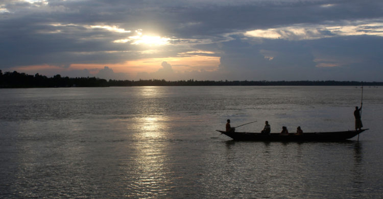 ধরলায় ভেসে এলো ভারতীয় নাগরিকের লাশ