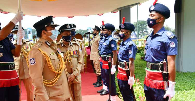 ‘আইজিপি ব্যাজ’ পাচ্ছেন ৪০১ পুলিশ সদস্য