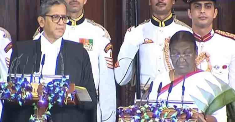 Droupadi Murmu takes oath as India’s 15th President