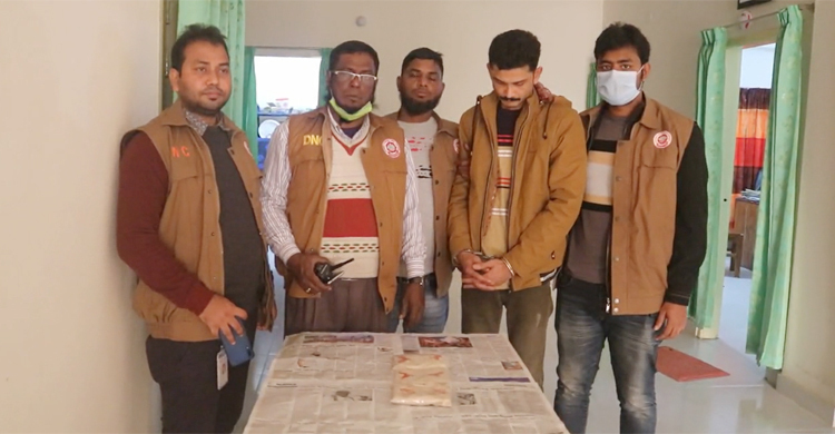 মাগুরায় ভাড়াটিয়ার আলমারিতে মিলল ৩০ লাখ টাকার হেরোইন