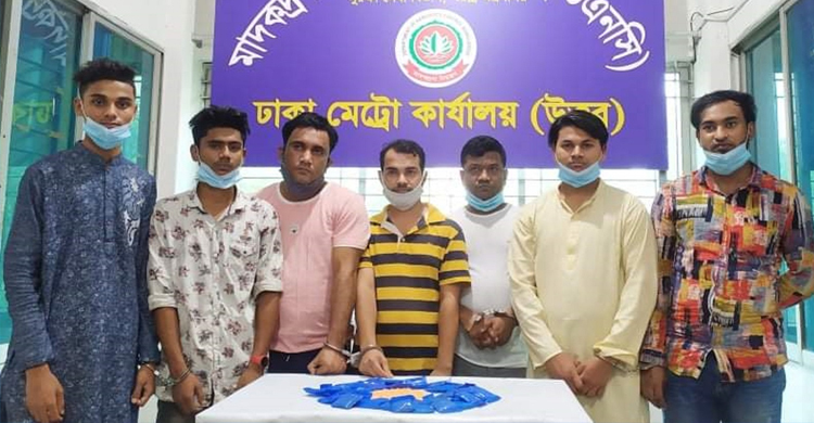 রাজধানীতে পৃথক অভিযানে ৬৬০০ ইয়াবাসহ গ্রেফতার ৭