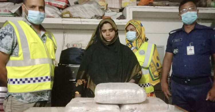 খাটের নিচে মিলল ৬ কেজি গাঁজা, নারী মাদক কারবারি আটক