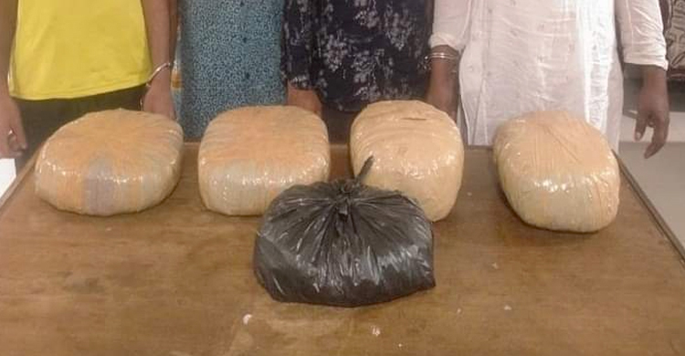 মিরপুরে গাঁজাসহ ৪ মাদক কারবারি গ্রেফতার