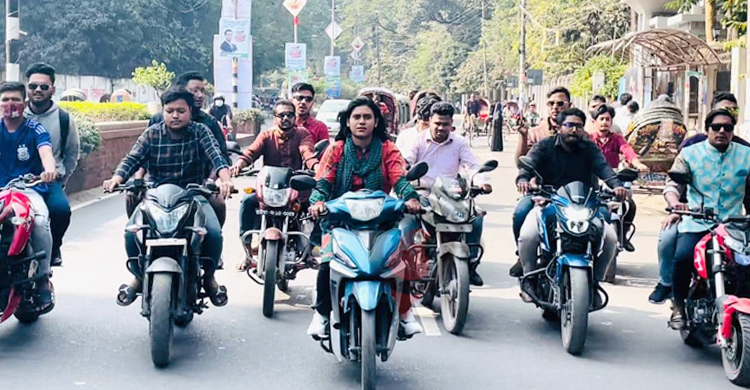 বিএনপিকে প্রতিহত করতে ঢাবিতে ছাত্রলীগের অবস্থান, শোডাউন