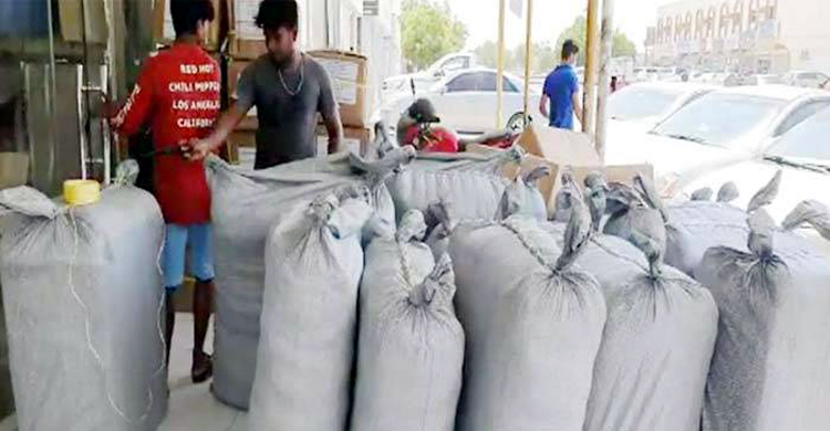 হতাশায় দুবাইয়ের কার্গো ব্যবসায়ীরা