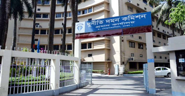 দুদকের সহকারী পরিচালক ফজলুল হককে হাইকোর্টে তলব