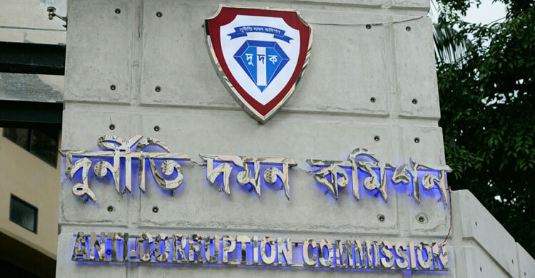 অবৈধ সম্পদ অর্জন: পাসপোর্ট পরিচালক মামুনের বিরুদ্ধে দুদকের মামলা