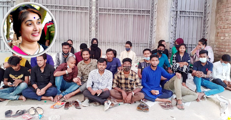 শিক্ষামন্ত্রীর আশ্বাসে আন্দোলন স্থগিত করলেন রবি শিক্ষার্থীরা