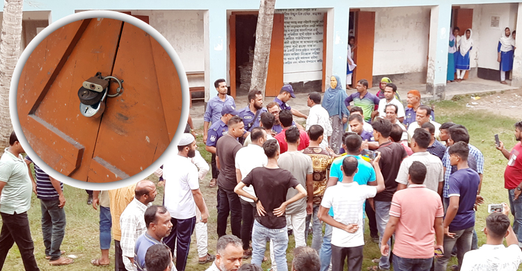 অধ্যক্ষের কক্ষে সভাপতির তালা