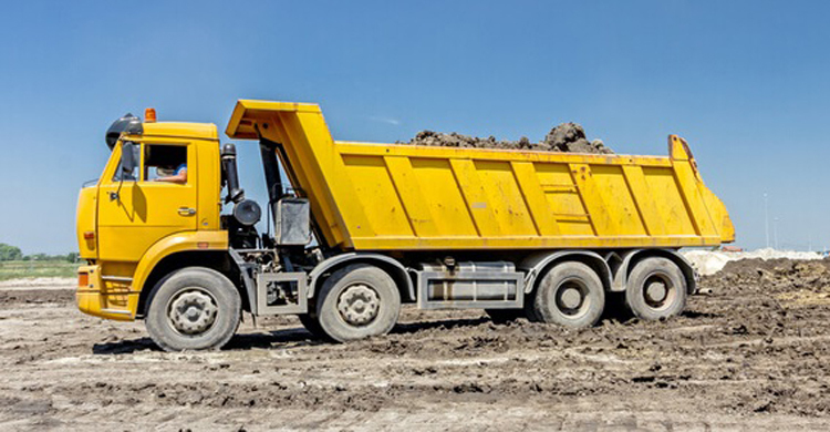 গাজীপুরে ডাম্প ট্রাক উল্টে পথচারী নিহত