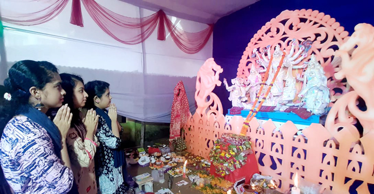 সোমবার বিজয়া দশমী