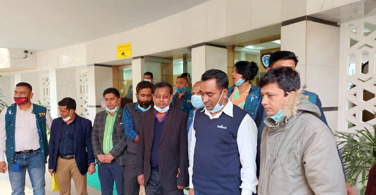 ভুয়া সনদধারী ৭ চিকিৎসককে জেলগেটে জিজ্ঞাসাবাদের নির্দেশ