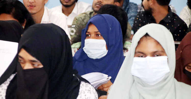 একমাস পর ক্লাসে ফিরলেন ফুলপরী