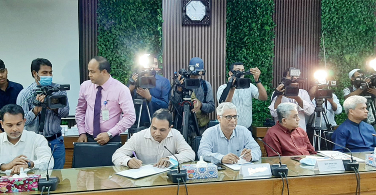 আস্থার সংকট কাটিয়ে গ্রহণযোগ্য নির্বাচন করতে চাই: সিইসি