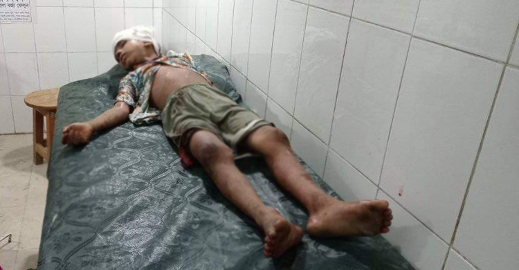 ঈদ করতে বাড়ি ফেরার পথে নিহত ১, আহত ৭