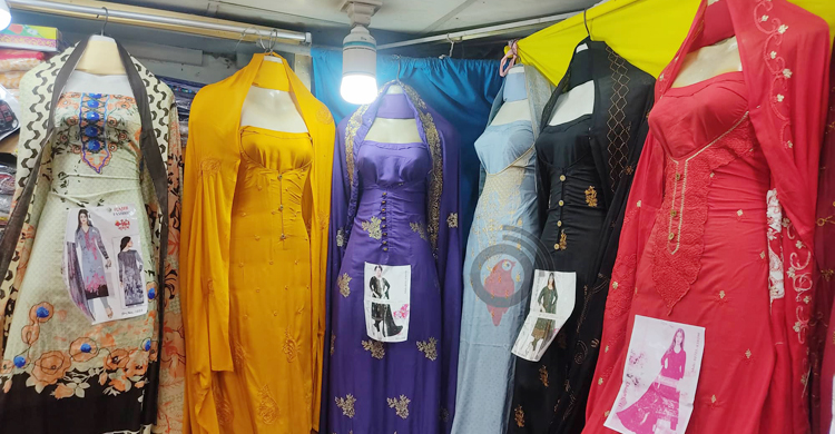 শরীয়তপুরে ঈদের বেচাকেনায় সন্তুষ্ট দোকানিরা