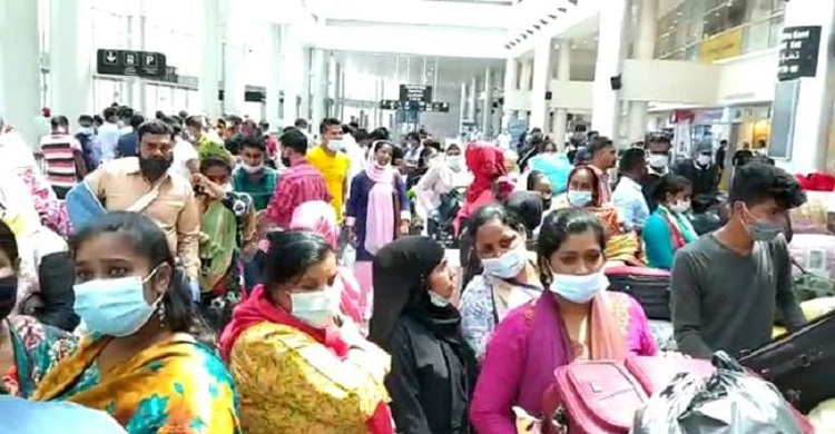 প্রতিদিন আড়াই হাজারেরও বেশি প্রবাসীকর্মী দেশে ফিরছেন