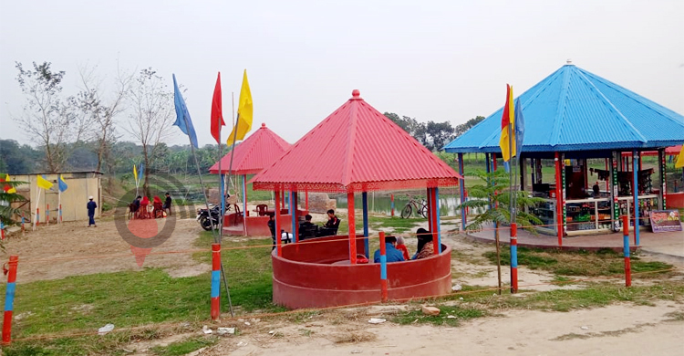 ফরিদপুরে নজর কাড়ছে দৃষ্টিনন্দন ‘মুজিব শতবর্ষ পার্ক’