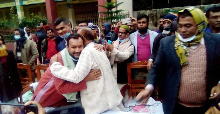 মিলেমিশে থাকার শপথ ১০ গ্রামবাসীর