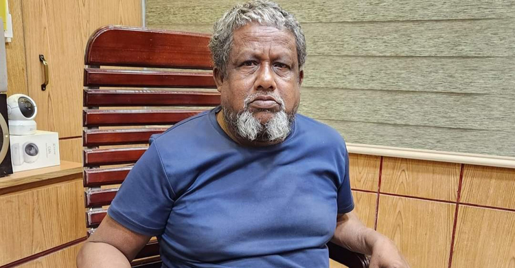 পরিবারে ফিরেছেন পথ হারানো বাকপ্রতিবন্ধী বৃদ্ধ