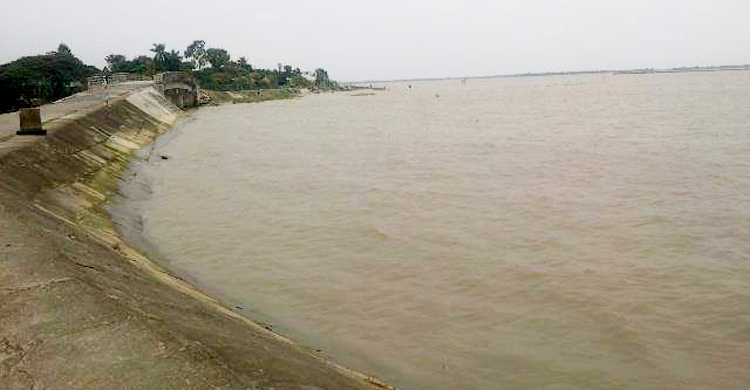 পদ্মায় গোসলে নেমে প্রাণ গেল স্কুলছাত্রের