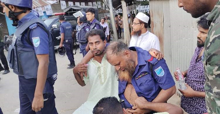 ফরিদপুরে ইউপি নির্বাচনকে কেন্দ্র করে সংঘর্ষ, পুলিশসহ আহত ২০