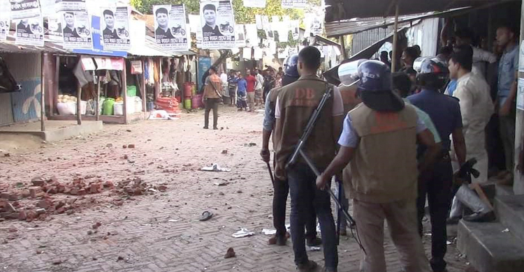 ফরিদপুরে ইউপি নির্বাচনকে কেন্দ্র করে সংঘর্ষ, পুলিশসহ আহত ২০