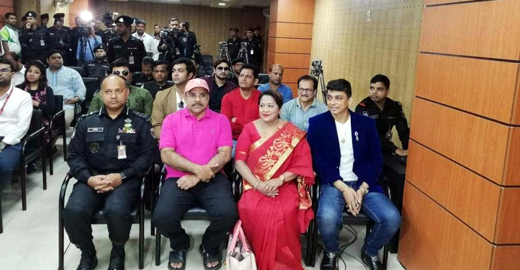 চলচ্চিত্র তারকাসহ ২০ হাজার জনের আইডি হ্যাক করেছে ওরা