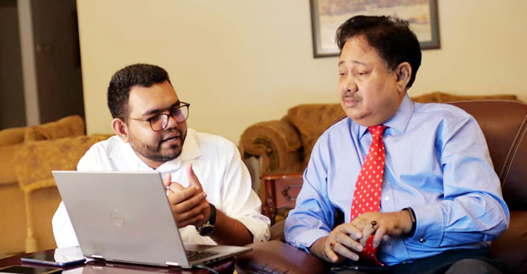 তথ্যপ্রযুক্তি উদ্যোক্তার স্ট্যাটাসে মানবিক হাইকমিশনারকে মূল্যায়ন