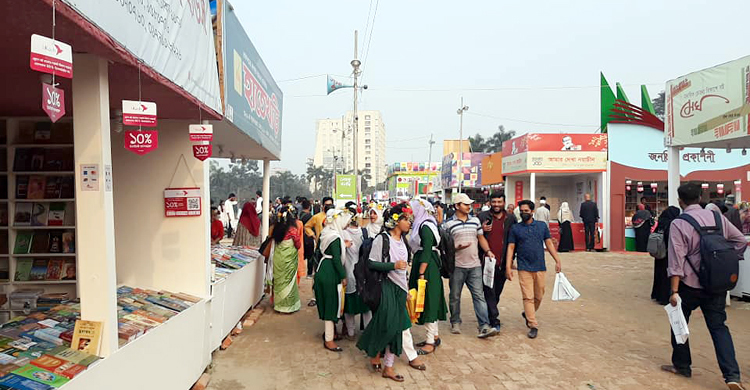 ১৭ দিনে মেলায় এসেছে ২৬২২টি নতুন বই