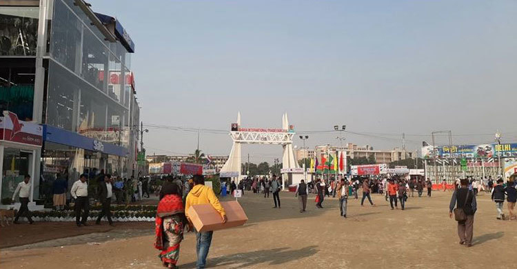 দুদিন বন্ধের পর আজ খুলছে বাণিজ্য মেলা