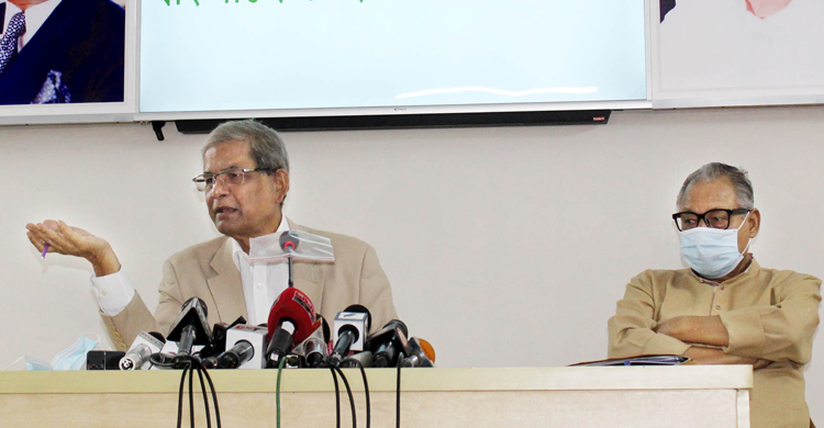 দুর্নীতি করতেই ভ্যাকসিন আমদানিতে ‘মধ্যস্বত্বভোগী’ নিয়োগ : ফখরুল