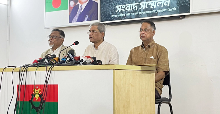 পররাষ্ট্রমন্ত্রী জনগণের সঙ্গে তামাশা করেছেন: ফখরুল