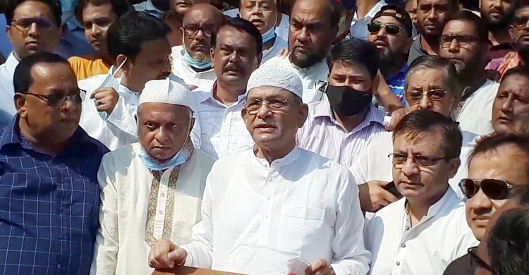 সাম্প্রদায়িক হামলায় নেতৃত্ব দিচ্ছে আ’লীগ-ছাত্রলীগ: মির্জা ফখরুল